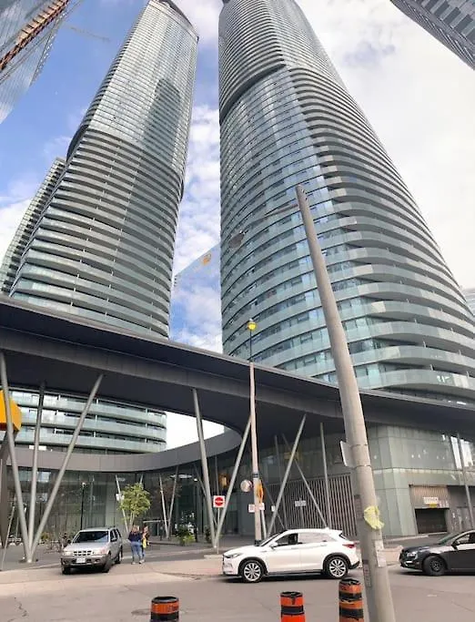 Downtown Suite By Unionstationscotiaarena Toronto Apartment